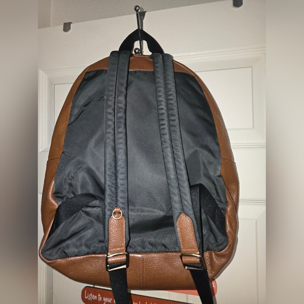 🎒 Brown Coach Leather Classic Backpack - Preloved Condition - Picture 2 of 12